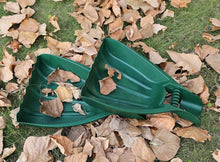 Load image into Gallery viewer, Gardenised Pair of Large Leaf Scoops, Hand Rakes